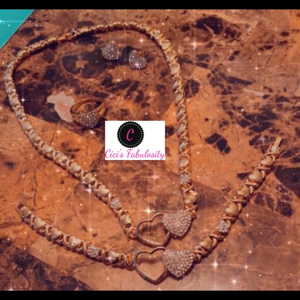 Naomi XOXO Jewelry Sets